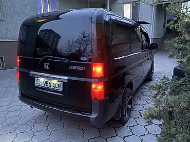 step: Honda Stepwgn: 2002 г., Автомат, Бензин, Минивэн — 5