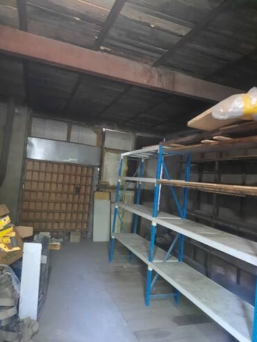 помещение в аренду цех: 32 м², Кирпичный | Смотровая яма