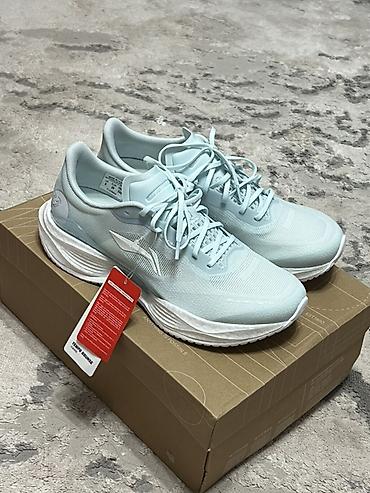 on cloud: Беговые кроссовки Li-Ning (серия с пометками “BOOM” и “CARBON FIBER”) — 1