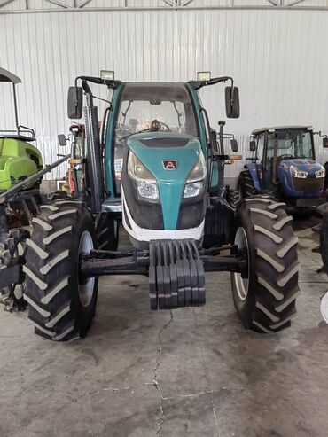 синий трактор: Трактор ARBOS 130 л.с. простой аппарат