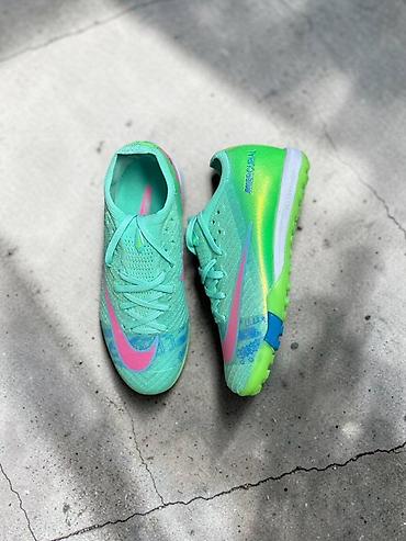 Кроссовки, 35.5, Nike, Новый, цвет - Зеленый, Платная доставка, Самовывоз