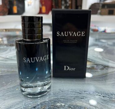 christian dior: Dior Sauvage premium klass 
100ml birə bir qoxudu