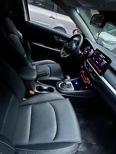 смешанный: Kia K3: 2021 г., 1.6 л, Робот, Бензин, Седан — 7