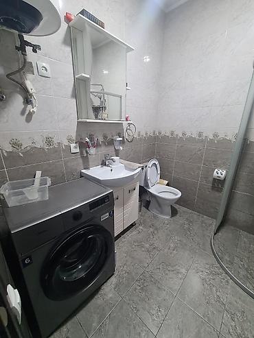 Продажа коттеджей и домов: Продаётся жилой дом с земельным участком и собственным прудом. - — 10