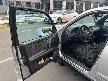 Mercedes-Benz: Mercedes-Benz E-Class: 1997 г., 3.2 л, Механика, Бензин, Седан — 11