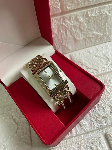 Ručni satovi: GUESS ženski ručni sat – pravougaono kućište i ukrasna narukvica sa — 15