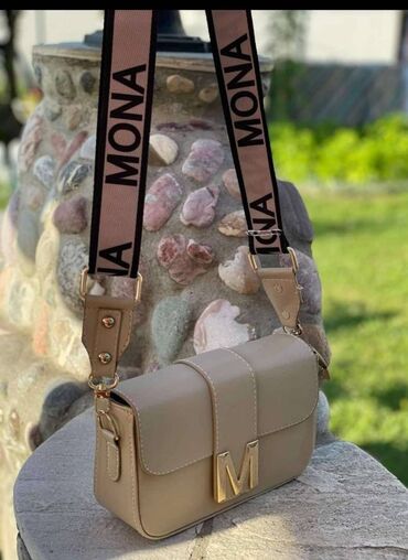 mona for her torba: Shoulder bag, Mona