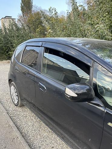 jelly машина: Honda Shuttle: 2013 г., Вариатор, Гибрид, Хэтчбэк — 2