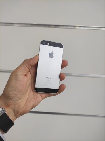 iphonelər: IPhone SE, 32 GB