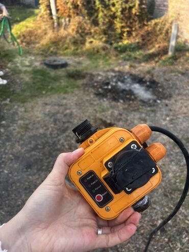 кухонные навесные шкафы: Электронный реле‑контроллер давления для насосной станции -