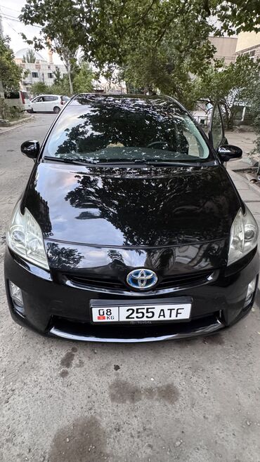 Toyota: Toyota Prius: 2010 г., 1.8 л, Вариатор, Гибрид, Хэтчбэк — 10
