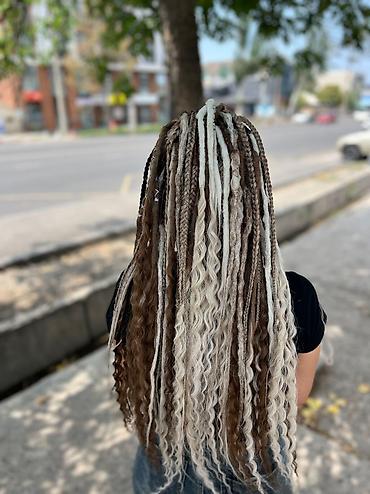 Другие услуги в сфере красоты и здоровья: У нас можно: 	•	Заплести дреды, дредокудри, афрокосы — 7