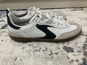 Личные вещи: Оригинал.Кроссовки Skechers Court Classics 1выход. Размер 39 - Линия — 5