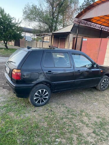 майбах машина: Volkswagen Golf: 1996 г., 1.6 л, Механика, Бензин, Хетчбек