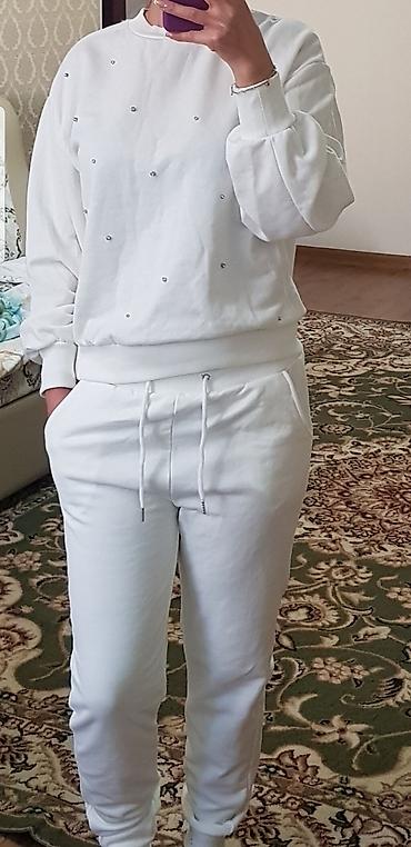 Спортивные костюмы: Отдам вещи даром нуждающимся! — 12