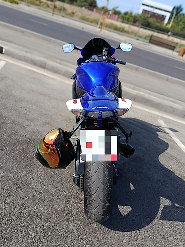 gsx 200: Спортивный мотоцикл Suzuki GSX‑R синего цвета. Особенности и — 2