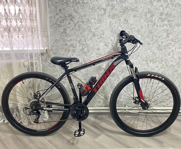 toba velosiped: İşlənmiş Dağ velosipedi Trinx, 28", sürətlərin sayı: 32