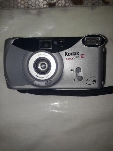 instax mini 8 qiymeti: Kodak KE 30 fotoaparatı az işlenib.qiymeti 40 manat
