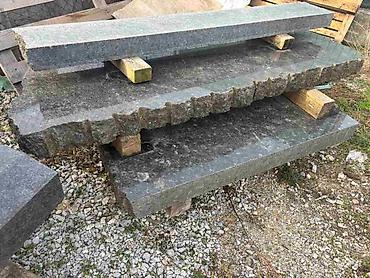 Cigla, kamen: Na prodaju 30 m3 granitnih ploca, stubova, od razlicitih vrsta. Imamo — 11