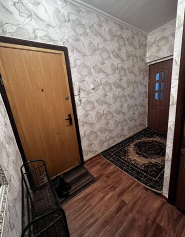 суточный квартира в бишкеке: 1 бөлмө, Кыймылсыз мүлк агенттиги, Чогуу жашоосу жок, Толугу менен эмереги бар