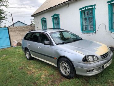 тайота нисан: Toyota Avensis: 1999 г., 1.8 л, Механика, Бензин, Универсал