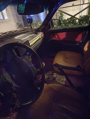 QAZ: QAZ 24 Volga: 2.4 l | 1989 il 400000 km Sedan — 2