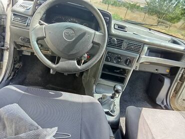 мерседес бенс е200: Daewoo Nexia: 2008 г., 1.6 л, Механика, Газ, Седан