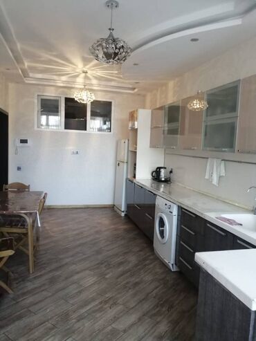 Uzunmüddətli kirayə mənzillər: Səbail rayonu Badamdar qəsəbəsində 17 mertebeli binanın 12-ci — 12