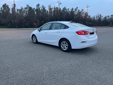 Chevrolet: Chevrolet Cruze: 1.4 l | 2018 il 190500 km Sedan — 4