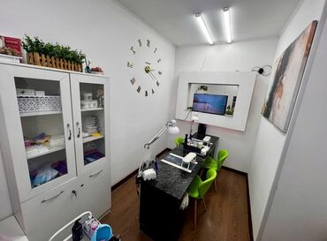кабинет в аренду маникюрный: Сдаю Кабинет в салоне, 12 м², Для мастера по маникюру