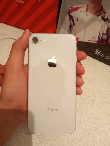 ddr3 8: IPhone 8, Колдонулган, 64 ГБ, Ак, Заряддоочу түзүлүш, Каптама, 80 %