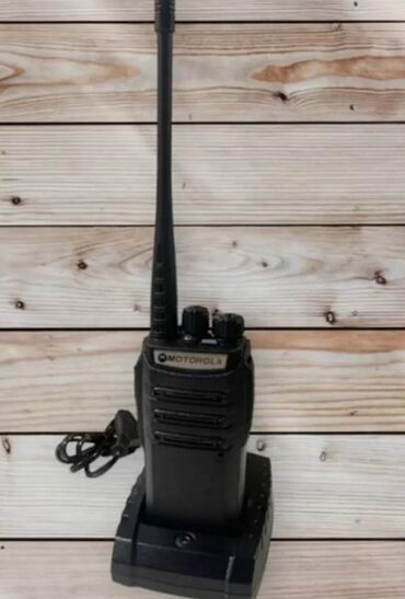 Рации и диктофоны: Рация Motorola PD-7300 Мощность 18W. Частоты 400-470MHZ До 10км без