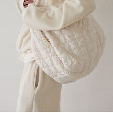 сумки женские из плащевой ткани: Стеганая сумка через плечо из плащевой ткани