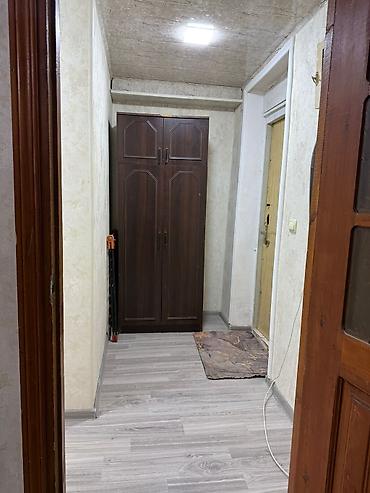 studio menziller: 1 otaqlı mənzil – mətbəx, sanitar qovşaq və qonaq otağı ilə. - — 10