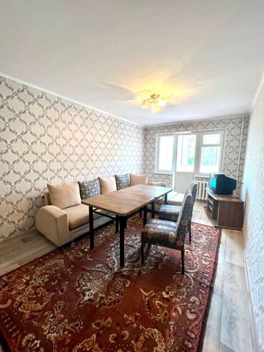 квартиры 5 микрорайон: 1 комната, 32 м², 2 этаж