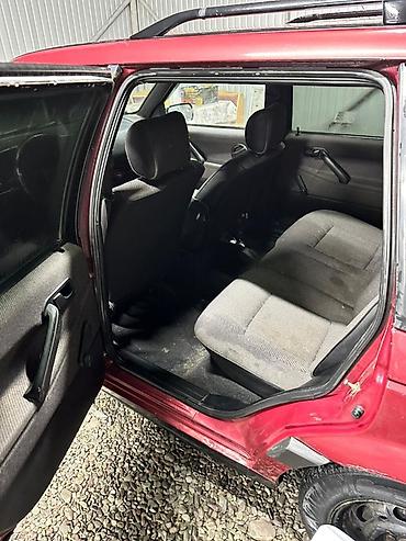Volkswagen: Volkswagen Passat Variant: 1990 г., 1.8 л, Универсал — 2