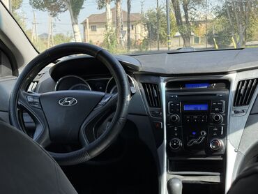 как можно купить машину в рассрочку: Hyundai Sonata: 2010 г., 2 л, Автомат, Газ, Седан