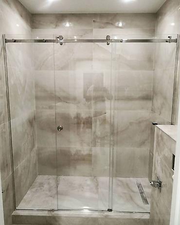 Душевые кабины: Раздвижная душевая перегородка из трёх частей с расположением двери по — 4