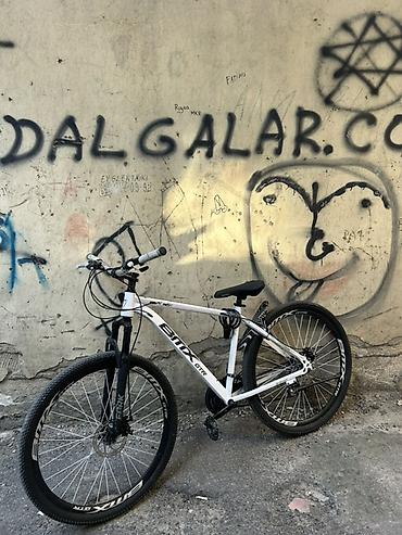 İdman velosipedləri: BMX GTR dağ velosipedi - Rəng: ağ-qara - Çərçivə: yüngül və möhkəm — 1