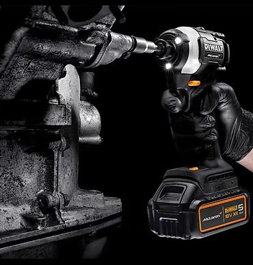 полироль авто: Лимитированая серия DeWalt McLaren F1 1. импакт DeWALT McLaren F1 — 6