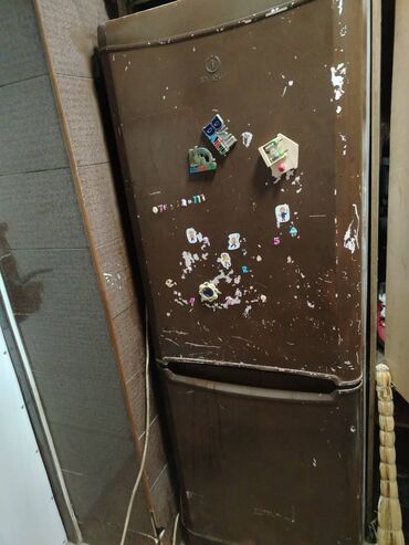 Qabyuyan maşınlar: İşlənmiş 2 qapılı Indesit Soyuducu Satılır
