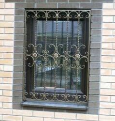 Barmaqlıqlar: Hər zövqə uyğun resotka ve məhəccər sifarisləri qəbul edirik. Resotka — 4