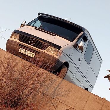 Легкий грузовой транспорт: Легкий грузовик, Mercedes-Benz, Стандарт, До 1 т, Б/у