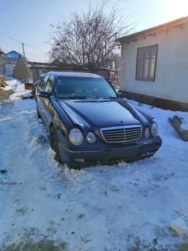 Mercedes-Benz: Mercedes-Benz E-Class: 2001 г., 2 л, Механика, Бензин, Седан