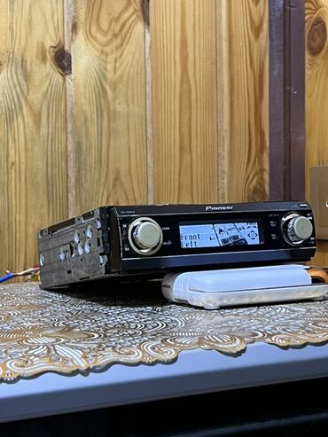 Maqnitofonlar: Maqnitol, Pioneer — 8