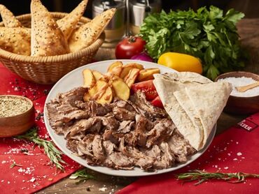 Aşpazlar: . Salam, 12 ildir bu sahədə calışıram dönərə ayid nə çətinliklər — 12