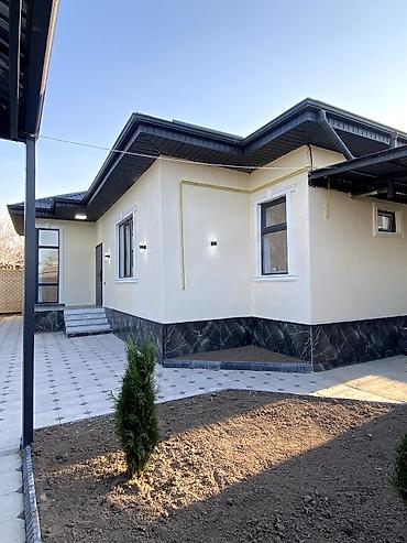 Продажа коттеджей и домов: 🏡 Продаётся уютный дом с современным ремонтом! 📍 Район: Новопавловка — 3