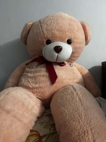 железный пистолет с железными пульками: Продаю Мишку 🐻 Рост:130 см Порадуй свою девушку(дочку,жену) Доставка