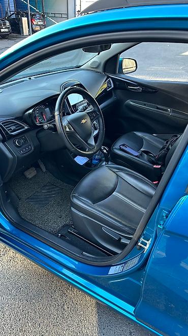 Chevrolet: Chevrolet Spark: 2018 г., Бензин — 9