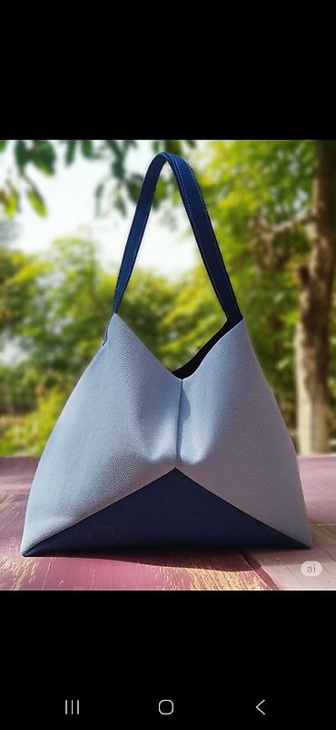 quad daraq: Minimalist qadın çantası – iki rəngli (açıq mavi və tünd mavi) origami — 1